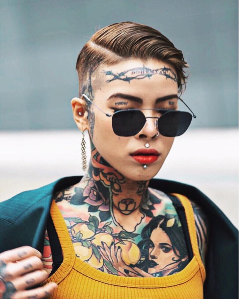 Tattoo-Künstlerin Ember Kim aus Südkorea