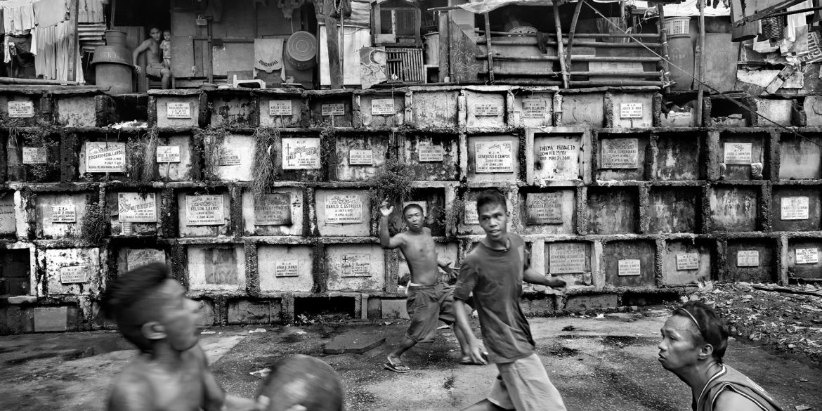 Slums in Manila - Auf dem Friedhof von Navotas
