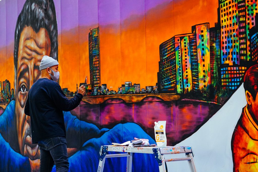 Japanischer Künstler ehrtJazz-Legende Duke Ellington mit einem Mural